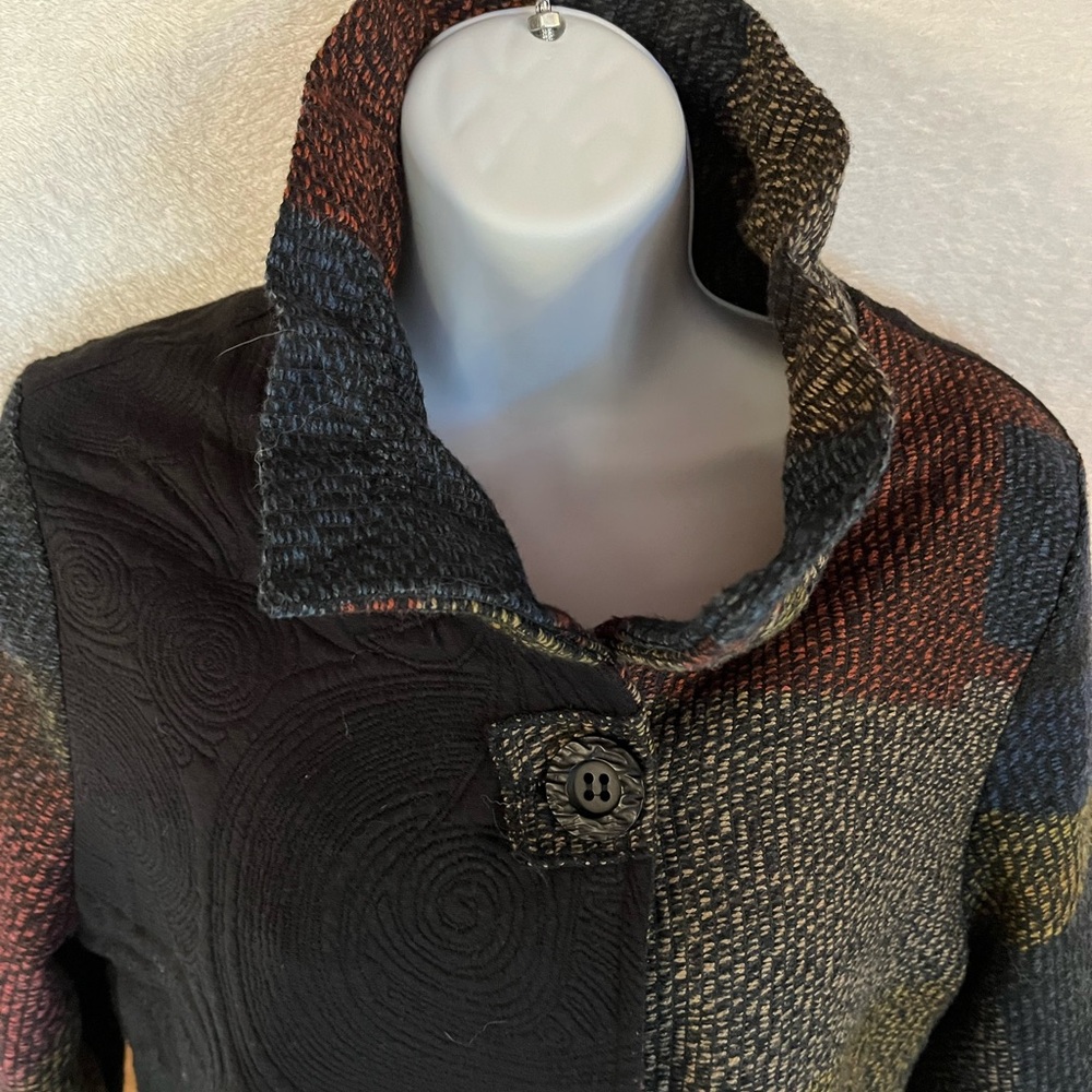 Designer Jacket - Picture 2 of 7